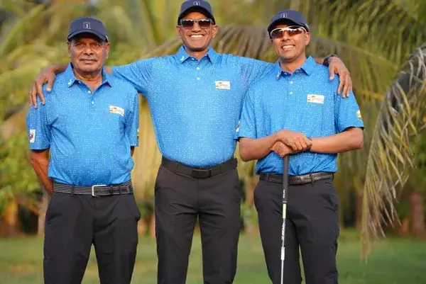 Three Tigers teammates arm in arm